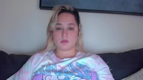 Snapshot of shaddaysmith chatting on February 10, 2025, 10:51 pm Shaday online show from February 10, 2025, 10:51 pm