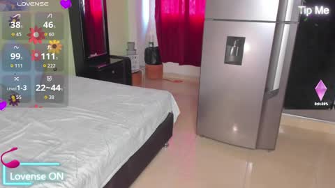 Snapshot of shaddaysmith chatting on September 11, 2025, 3:45 pm Shaday online show from September 11, 2025, 3:45 pm