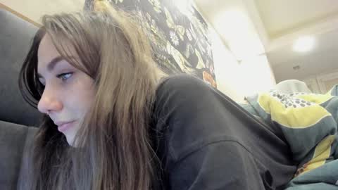 Snapshot of shadow_raffi chatting on December 24, 2024, 12:22 am shadow_raffi online show from December 24, 2024, 12:22 am