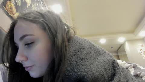 Snapshot of shadow_raffi chatting on January 5, 2025, 6:24 am shadow_raffi online show from January 5, 2025, 6:24 am