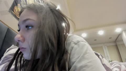 Snapshot of shadow_raffi chatting on January 12, 2025, 3:39 am shadow_raffi online show from January 12, 2025, 3:39 am