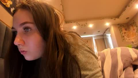 Snapshot of shadow_raffi chatting on September 12, 2025, 11:32 am shadow_raffi online show from September 12, 2025, 11:32 am