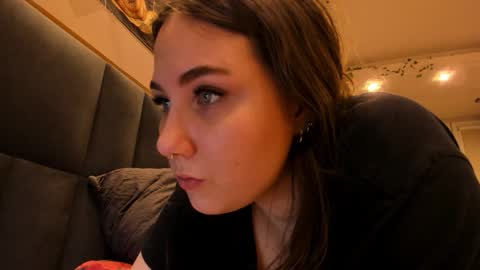 Snapshot of shadow_raffi chatting on October 24, 2025, 12:41 am shadow_raffi online show from October 24, 2025, 12:41 am