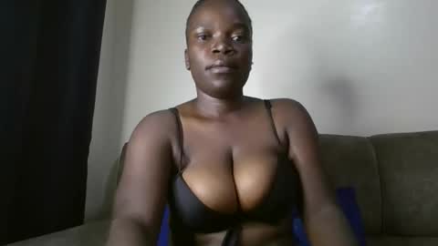 Snapshot of shadowsweet34 chatting on February 28, 2026, 12:33 am val online show from February 28, 2026, 12:33 am