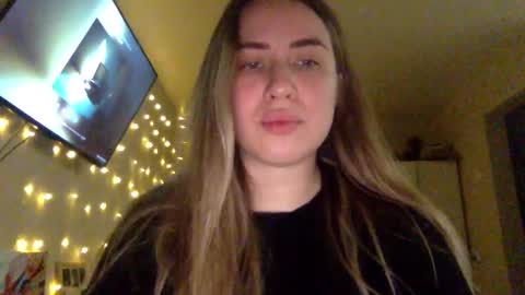 Snapshot of shadowx_dahlia chatting on October 29, 2025, 4:20 pm shadowx_dahlia online show from October 29, 2025, 4:20 pm