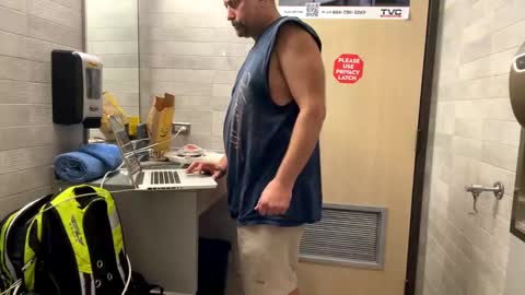 Snapshot of shadystl chatting on September 21, 2025, 11:45 am shadystl online show from September 21, 2025, 11:45 am