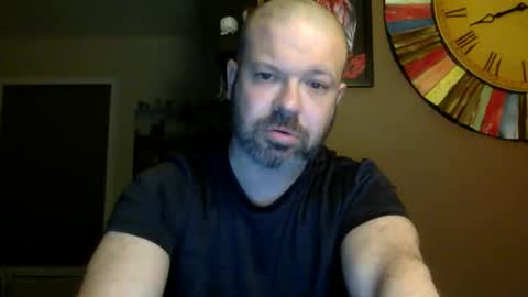 Shady online show from April 7, 2026, 2:01 am