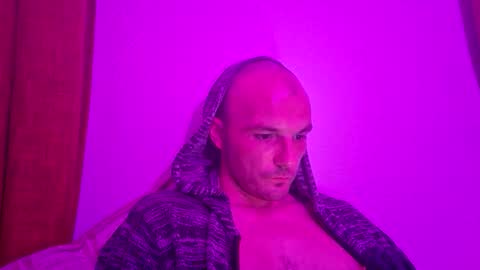 Snapshot of shalom77712327 chatting on April 13, 2026, 4:29 am shalom77712327 online show from April 13, 2026, 4:29 am