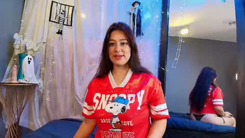shalyn_lux online show from October 24, 2025, 3:25 am