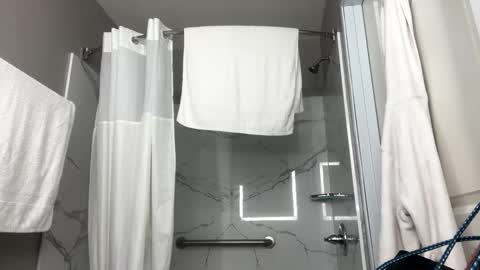 Snapshot of shamanwoman chatting on January 30, 2025, 11:24 pm Shaman Woman online show from January 30, 2025, 11:24 pm