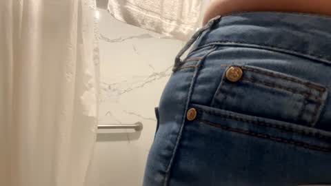 Snapshot of shamanwoman chatting on January 31, 2025, 4:58 am Shaman Woman online show from January 31, 2025, 4:58 am