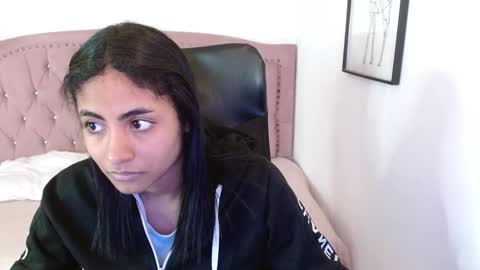 shanelle online show from November 11, 2025, 3:06 am