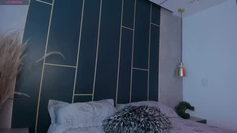 Shanell Moore online show from December 19, 2025, 11:39 am