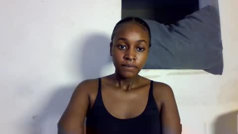 shania_sleigh online show from April 17, 2026, 1:36 pm