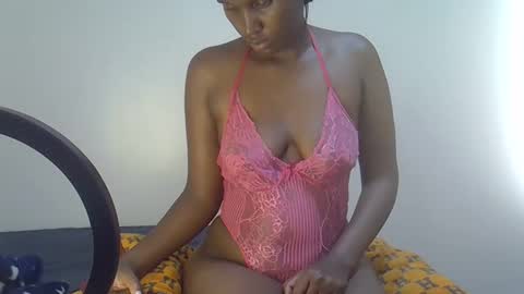 Snapshot of shanizzz chatting on April 23, 2026, 6:43 pm shanizz online show from April 23, 2026, 6:43 pm