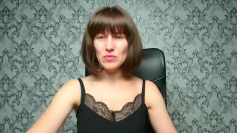 Shannen online show from September 9, 2025, 11:10 am