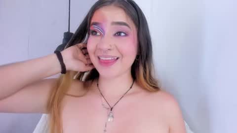 Shanntal  online show from September 11, 2025, 8:31 pm