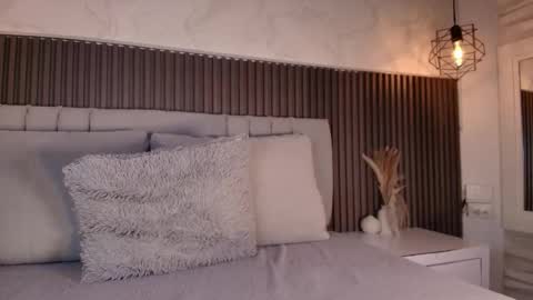 Snapshot of shanonclark chatting on February 3, 2026, 7:19 pm SHANON online show from February 3, 2026, 7:19 pm