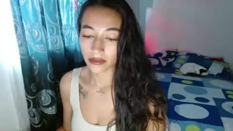 Snapshot of shantal_101 chatting on November 25, 2025, 7:36 pm shantal_101 online show from November 25, 2025, 7:36 pm