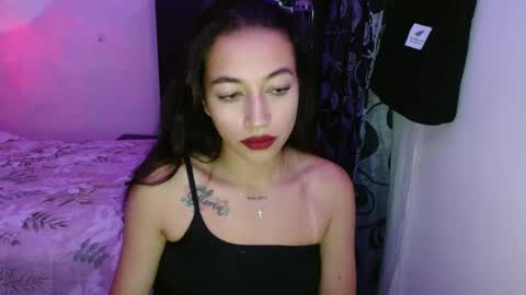 shantal_d03 online show from September 17, 2025, 11:17 pm