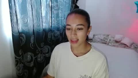 shantal_d03 online show from October 5, 2025, 8:29 pm