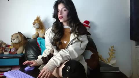 Snapshot of shantal_houston chatting on February 27, 2026, 10:10 pm Shantal online show from February 27, 2026, 10:10 pm