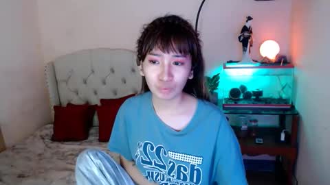 SHANTA FOX  s online show from February 6, 2025, 5:25 am