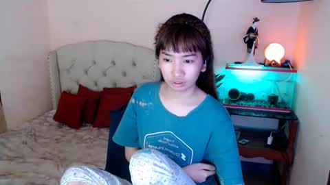 SHANTA FOX  s online show from February 24, 2025, 1:24 am