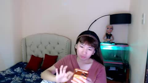 SHANTA FOX  s online show from April 8, 2026, 1:49 am