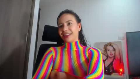 Snapshot of shantalhot69 chatting on February 5, 2025, 2:16 pm Shantal online show from February 5, 2025, 2:16 pm