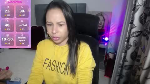 Snapshot of shantalhot69 chatting on October 16, 2025, 11:44 am Shantal online show from October 16, 2025, 11:44 am