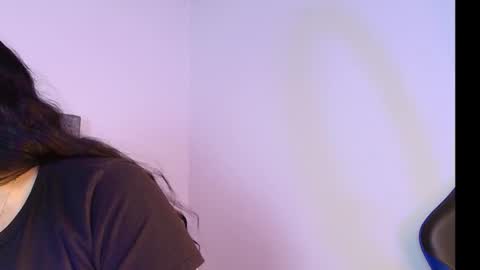 shantey online show from November 25, 2025, 1:55 pm