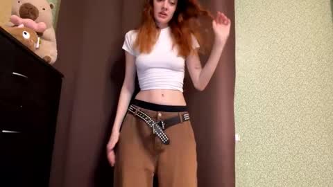 Snapshot of sharitaklemme chatting on November 23, 2025, 6:30 pm Coraline online show from November 23, 2025, 6:30 pm