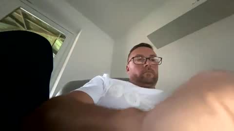 Snapshot of sharksboy16 chatting on December 28, 2024, 2:42 pm Sharksboy online show from December 28, 2024, 2:42 pm