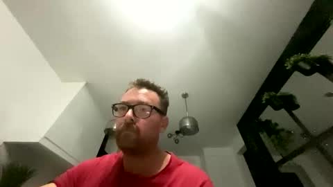 Snapshot of sharksboy16 chatting on October 16, 2025, 4:02 am Sharksboy online show from October 16, 2025, 4:02 am