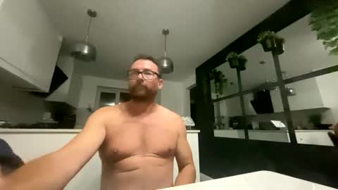 Sharksboy online show from November 11, 2025, 4:34 am