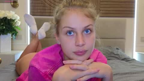 Sharleen online show from January 16, 2026, 12:09 pm