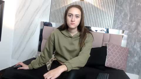 Sara online show from February 2, 2026, 2:05 pm