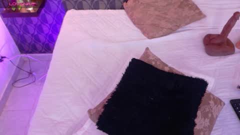 Sharom  online show from February 14, 2025, 10:14 pm