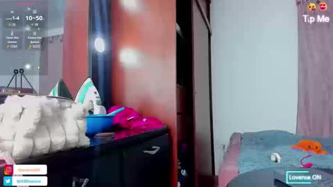 Snapshot of sharon_hill1 chatting on September 16, 2025, 10:22 pm Jessica independent model online show from September 16, 2025, 10:22 pm
