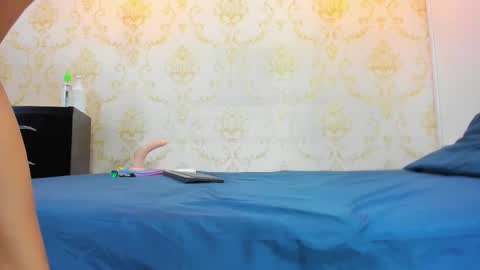 sharon_leather online show from September 10, 2025, 11:43 am