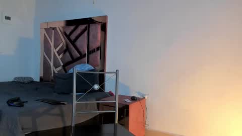 SHARONDELUXE online show from November 4, 2025, 3:49 am