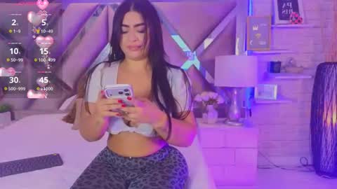 Snapshot of sharonlewy_ chatting on July 16, 2026, 4:13 pm Sharon online show from July 16, 2026, 4:13 pm