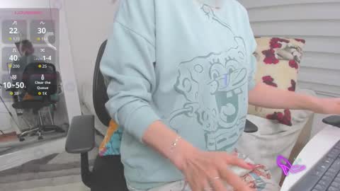 Snapshot of sharonvelvet chatting on December 14, 2025, 12:21 pm Sharon online show from December 14, 2025, 12:21 pm