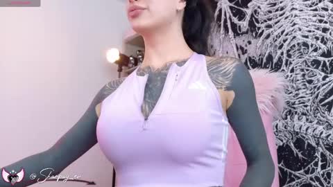 Snapshot of sharpay_evans chatting on April 1, 2026, 7:55 pm Antonia online show from April 1, 2026, 7:55 pm