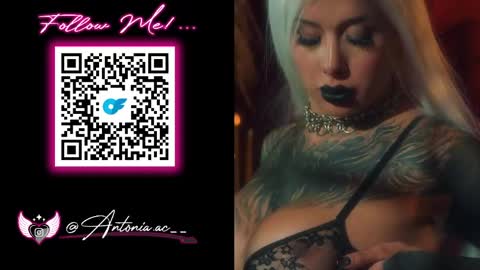 Snapshot of sharpay_evans chatting on April 15, 2026, 3:41 pm Antonia online show from April 15, 2026, 3:41 pm