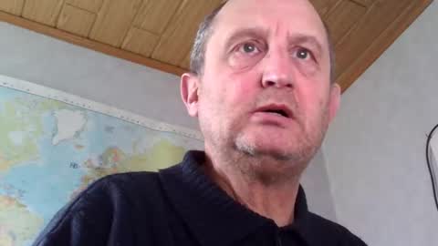 Snapshot of sharpshoder chatting on December 6, 2024, 11:33 am Peter online show from December 6, 2024, 11:33 am