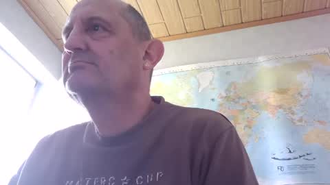 Peter online show from May 9, 2026, 10:42 am