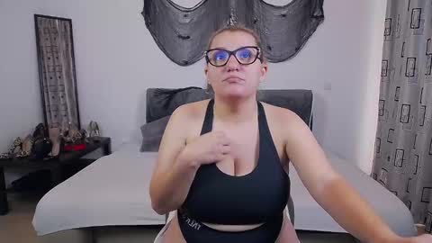 sharronalexa online show from October 21, 2025, 11:00 am