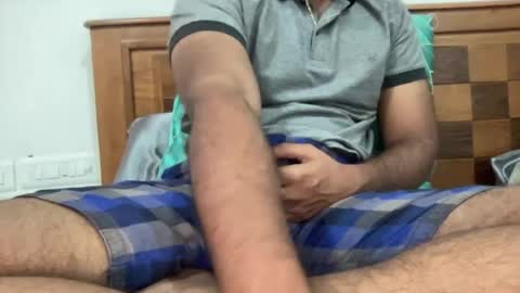 Snapshot of shash2014 chatting on May 17, 2026, 6:37 pm Shashii online show from May 17, 2026, 6:37 pm
